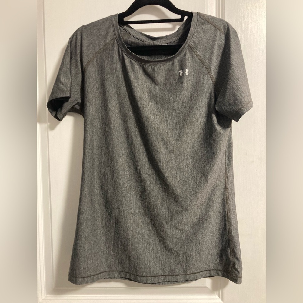 Under armour grey raglan tshirt